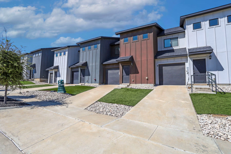 Point-Forest-Hill 34